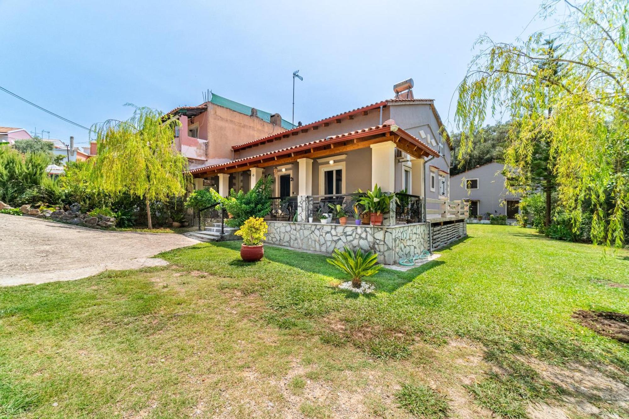 Giourgas House * Chlomatiana
